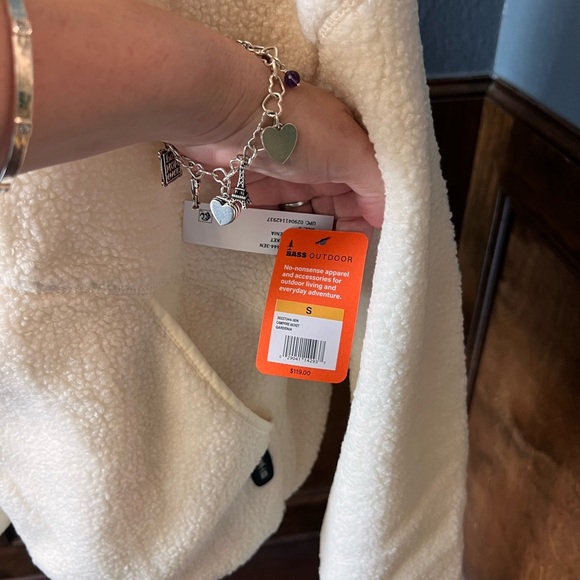 🆕 Bass Outdoor Women's Cream Hooded Jacket - Picture 3 of 6